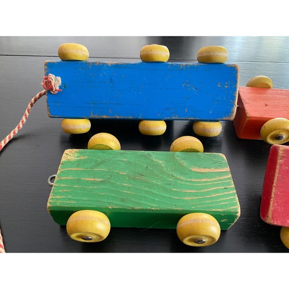 PLAYSKOOL WOODEN TRAIN - 1960s - 4 Pieces - Locomotive, 2 Cars, Caboose - Picture 5 of 6